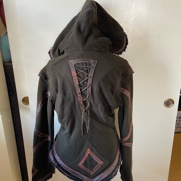 Anahata designs jacket - Picture 6 of 15